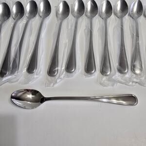 NIP TOWLE STRATFORD Stainless Flatware 12 Twelve TEA SPOONS Glossy